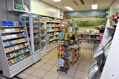 売店 サンタローザ